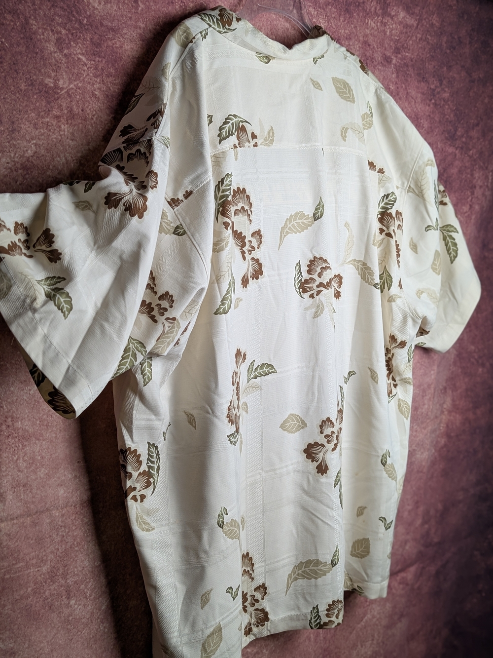 Tommy Bahama Men's XXL 100% Silk Floral Hawaiian Camp Shirt Neutral - Picture 10 of 14